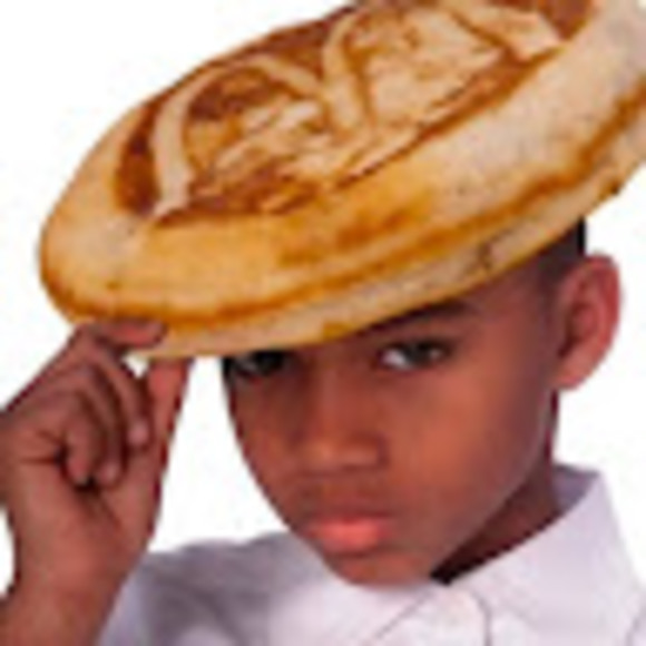 Meet your Posher, Nyx - Picture 1 of 1